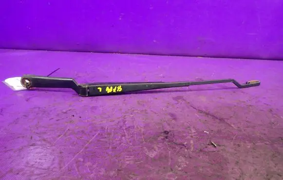 Audi A3 S3 8L Front wiper blade arm 1J1955409A