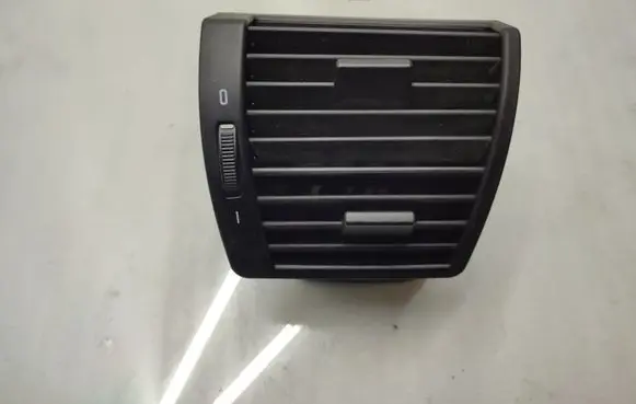 BMW X5 E53 Dashboard side air vent grill/cover trim 8402215