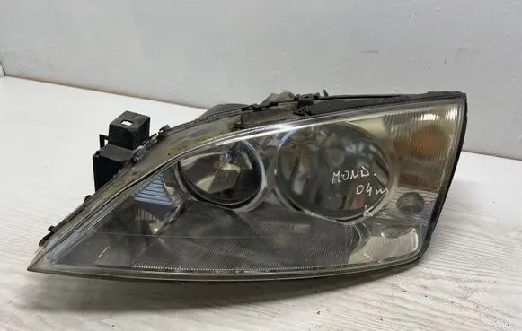Ford Mondeo Mk III Headlight/headlamp 1S711300FSD 0301174203