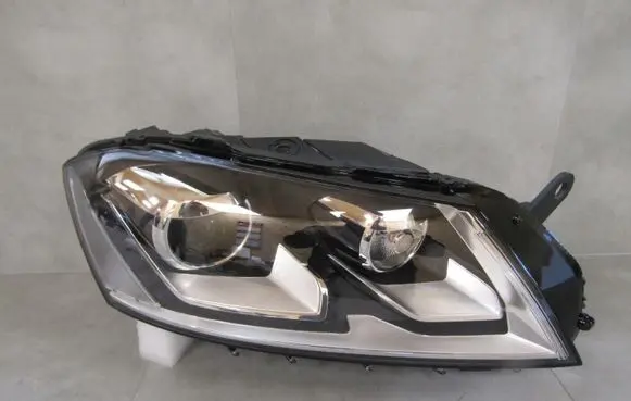 Volkswagen PASSAT B7 Headlight/headlamp