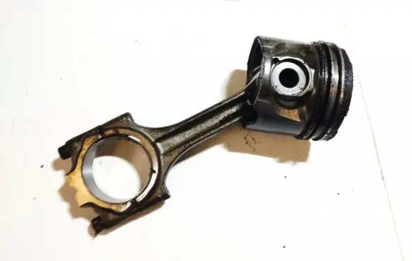 Piston with connecting rod