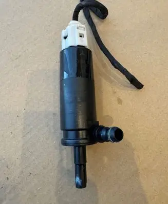 Mercedes-Benz CLK AMG A208 C208 Headlight washer pump A2108691221 2108691221