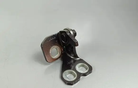 Jeep Compass Rear door upper hinge