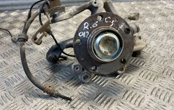 Citroen C5 Rear wheel hub spindle/knuckle 