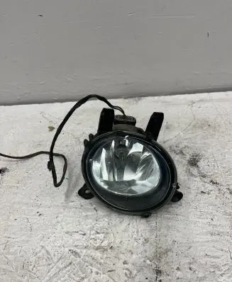 BMW 2 F46 Front fog light 7342115 7200100008