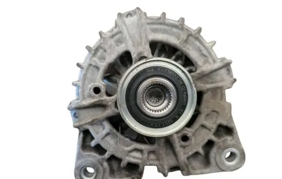 Renault Kadjar Generator/alternator 231004BE0B F000BL0814
