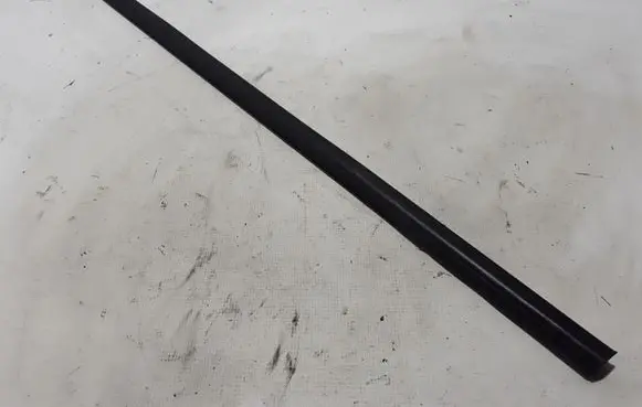 Ford Fiesta Front door glass trim molding H1BBA20563AF