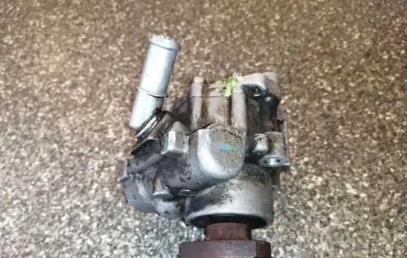 Ford Galaxy Power steering pump 7M0145157