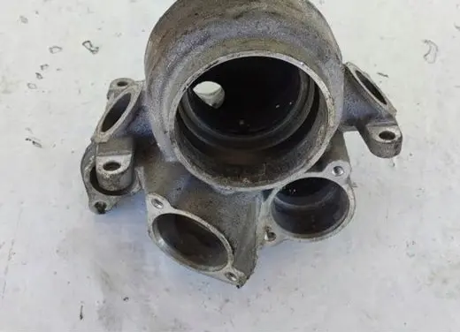 Thermostat/thermostat housing