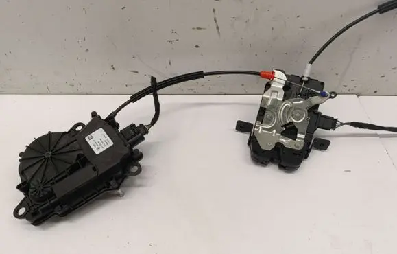 Alfa Romeo Stelvio Tailgate/trunk/boot lock/catch/latch 00505697030 50570086