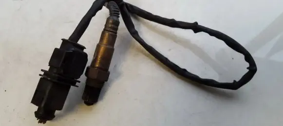 Volkswagen Caddy Lambda probe sensor 03G906262 0281004052