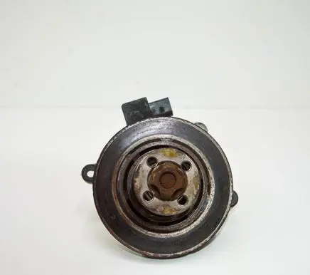 Volkswagen Tiguan Water pump 01020539