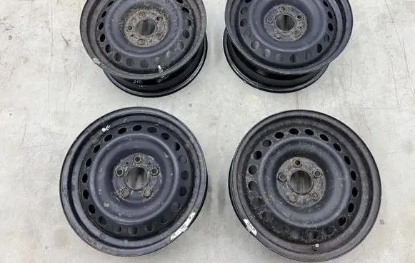Nissan Qashqai R16 steel rim 40300-4ea0b