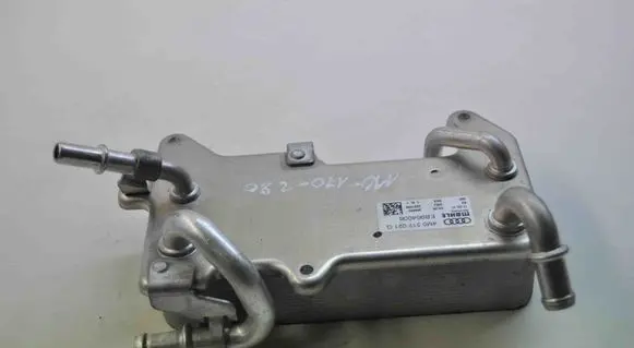 Engine oil radiator