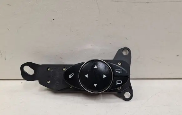 Mercedes-Benz E W211 Wing mirror switch 2118208510 03211011