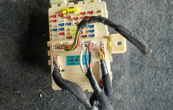 Hyundai ix35 Fuse module 919502S511