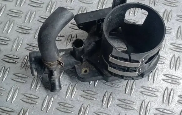Mercedes-Benz Sprinter W906 Fuel filter bracket/mount holder A6512003700