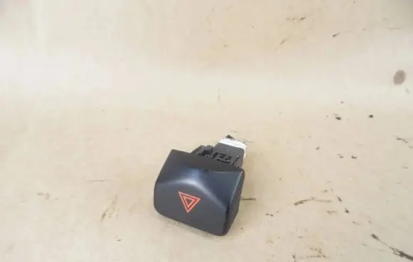 Nissan Note (E11) Hazard light switch