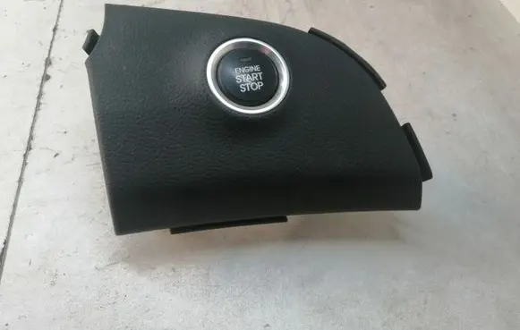 Hyundai i30 Engine start stop button switch 84735A6100
