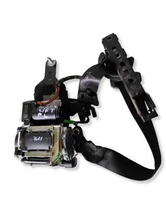 Mercedes-Benz C W204 Front seatbelt 