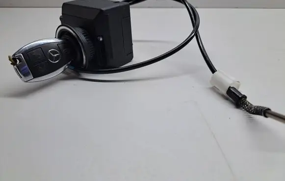 Mercedes-Benz C W204 Ignition lock A2079057101 33003221