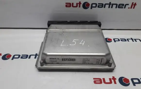 Volvo XC90 Engine control unit/module 30637733A 0281011078