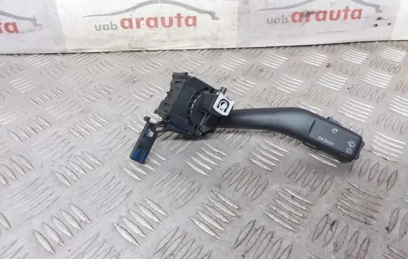 Volkswagen Touran I Wiper control stalk 1K0953519A 01203506