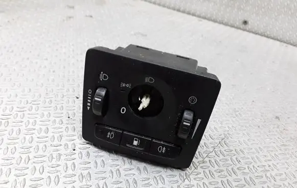 Volvo V50 Light switch 30739300