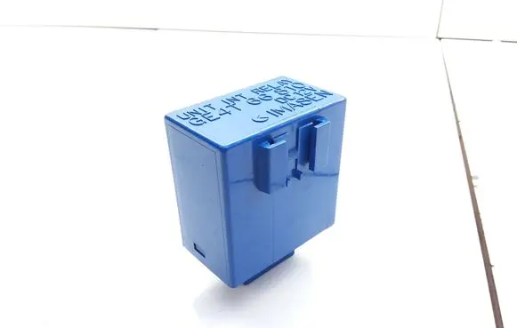 Mazda 626 Hazard warning light relay GE4T66810