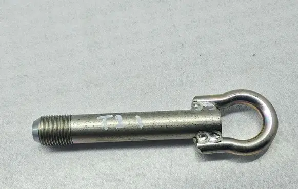 Toyota Avensis T270 Towing hook eye 