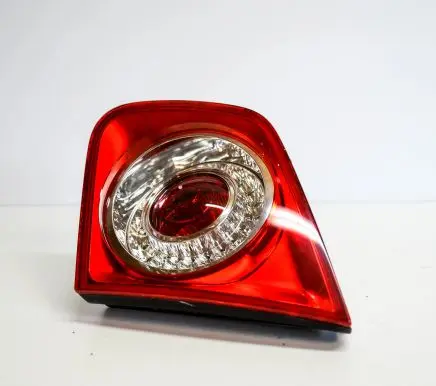 Volkswagen Jetta V Tailgate rear/tail lights 1K5945094
