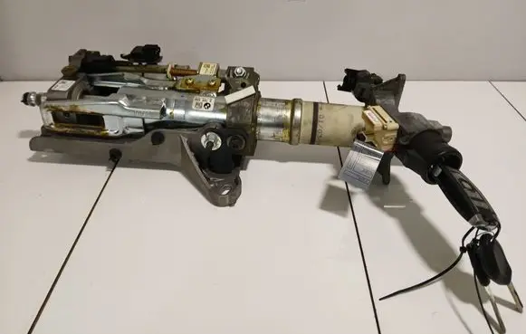 BMW 5 E60 E61 Steering wheel axle 6765866 240174910