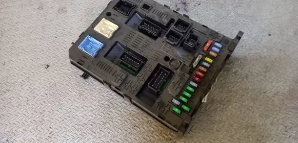 Citroen C5 Comfort/convenience module 966405908002