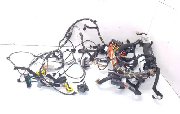 Renault Clio IV Panel wiring 240180185S