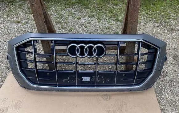 Audi Q8 Front grill 4M8853651AQ
