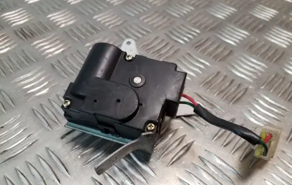 Hyundai Galloper Air flap motor/actuator