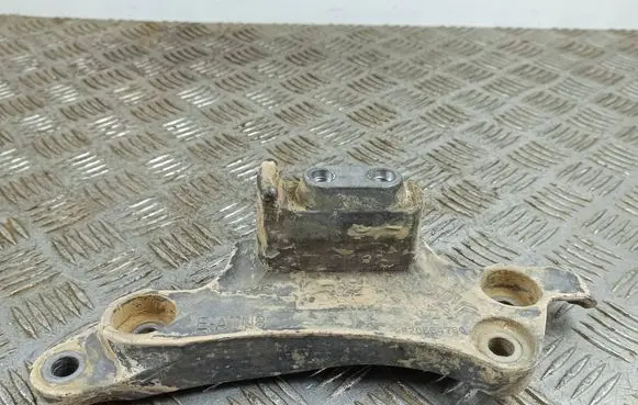DS Automobiles 7 Crossback Gearbox mounting bracket 9820554780