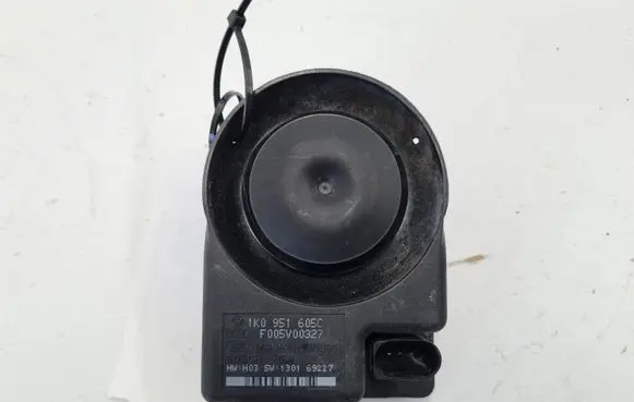 Volkswagen PASSAT B6 Alarm system siren 1K0951605C