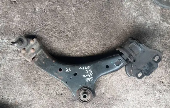 Volvo S60 Front lower control arm/wishbone 6G9N3A053A