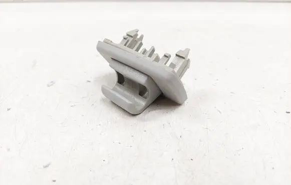 Sun visor clip/hook/bracket