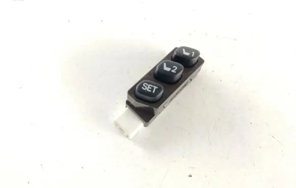 Lexus RX 330 - 350 - 400H Seat memory switch 15A602