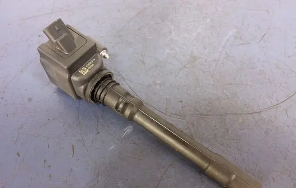 BMW X7 G07 High voltage ignition coil 8692611
