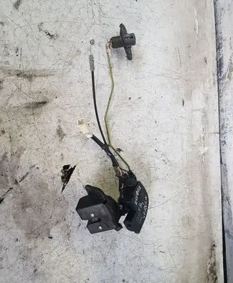 Toyota Corolla E120 E130 Tailgate/trunk/boot lock/catch/latch