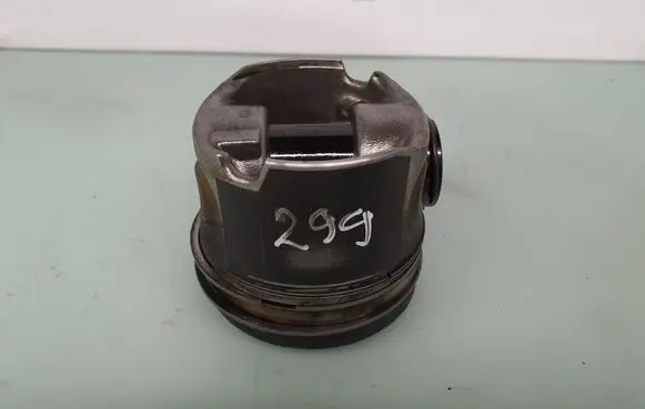 BMW X5 E70 Piston 11257805331