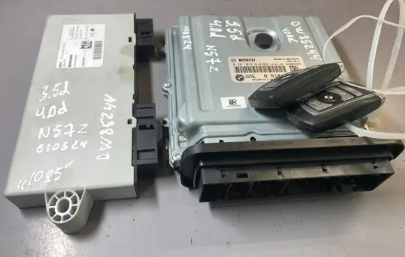 BMW 5 F10 F11 Engine ECU kit and lock set 8518478 13618518478 13618518633
