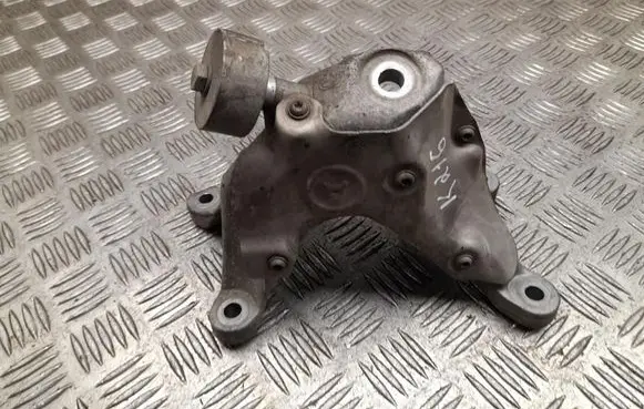 BMW 3 G20 G21 Engine mounting bracket 9470132
