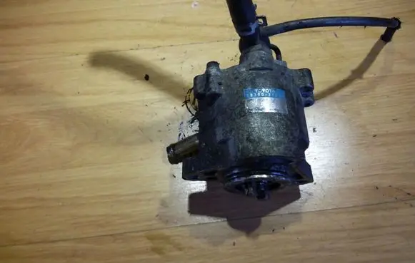 Toyota Avensis T250 Vacuum pump 2930027010