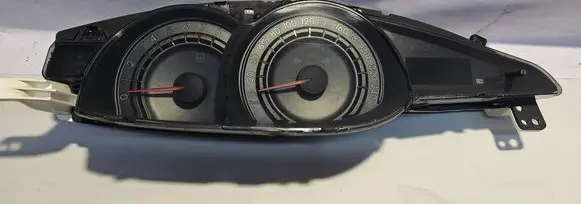 Speedometer (instrument cluster)