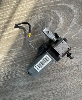 Jaguar XJ X351 Seat adjustment motor 988582105