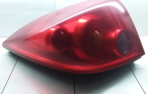 Nissan Primera Rear/tail lights 26552AU210 89025217